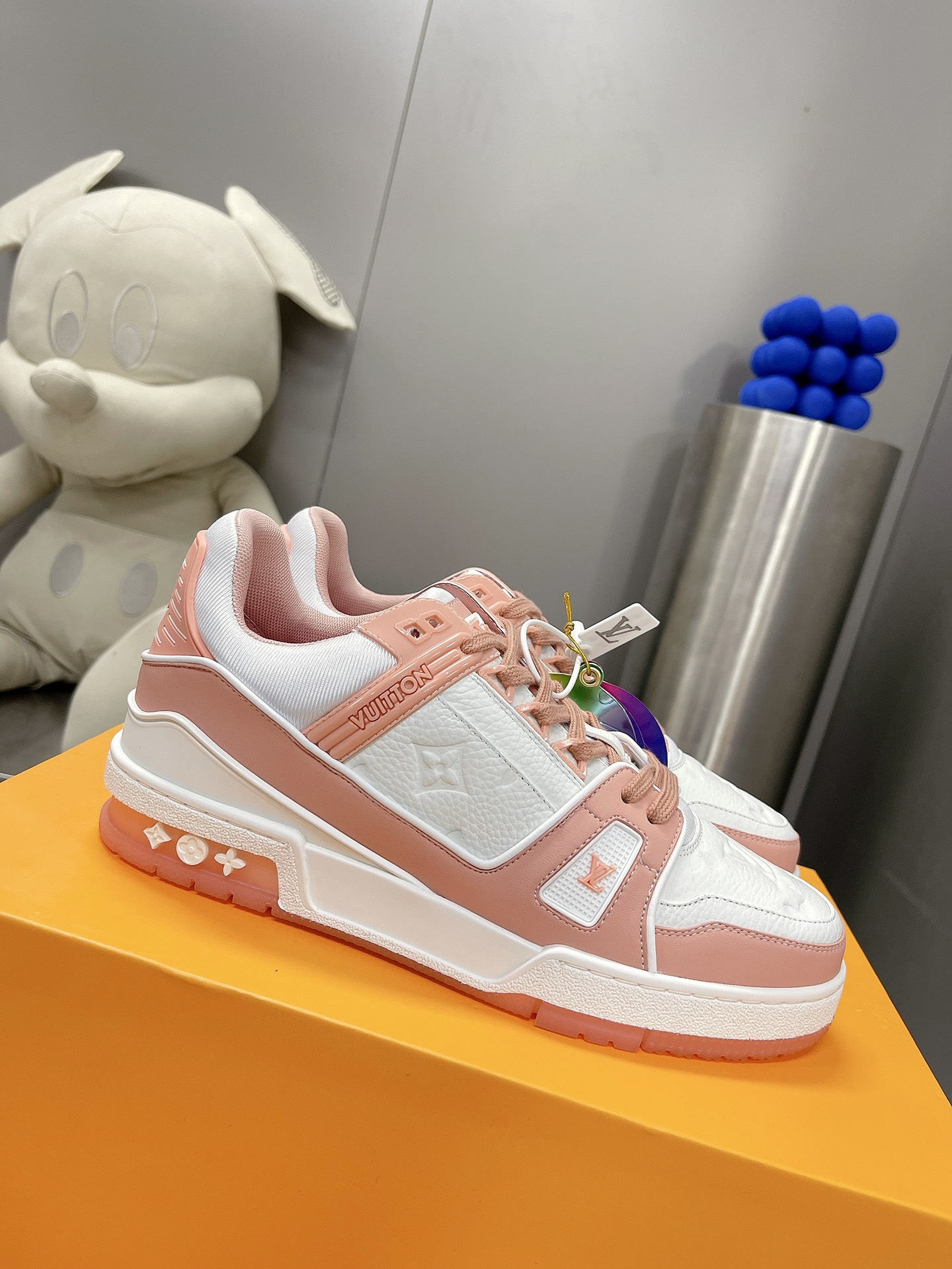LV shoes237