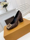 LV shoes96