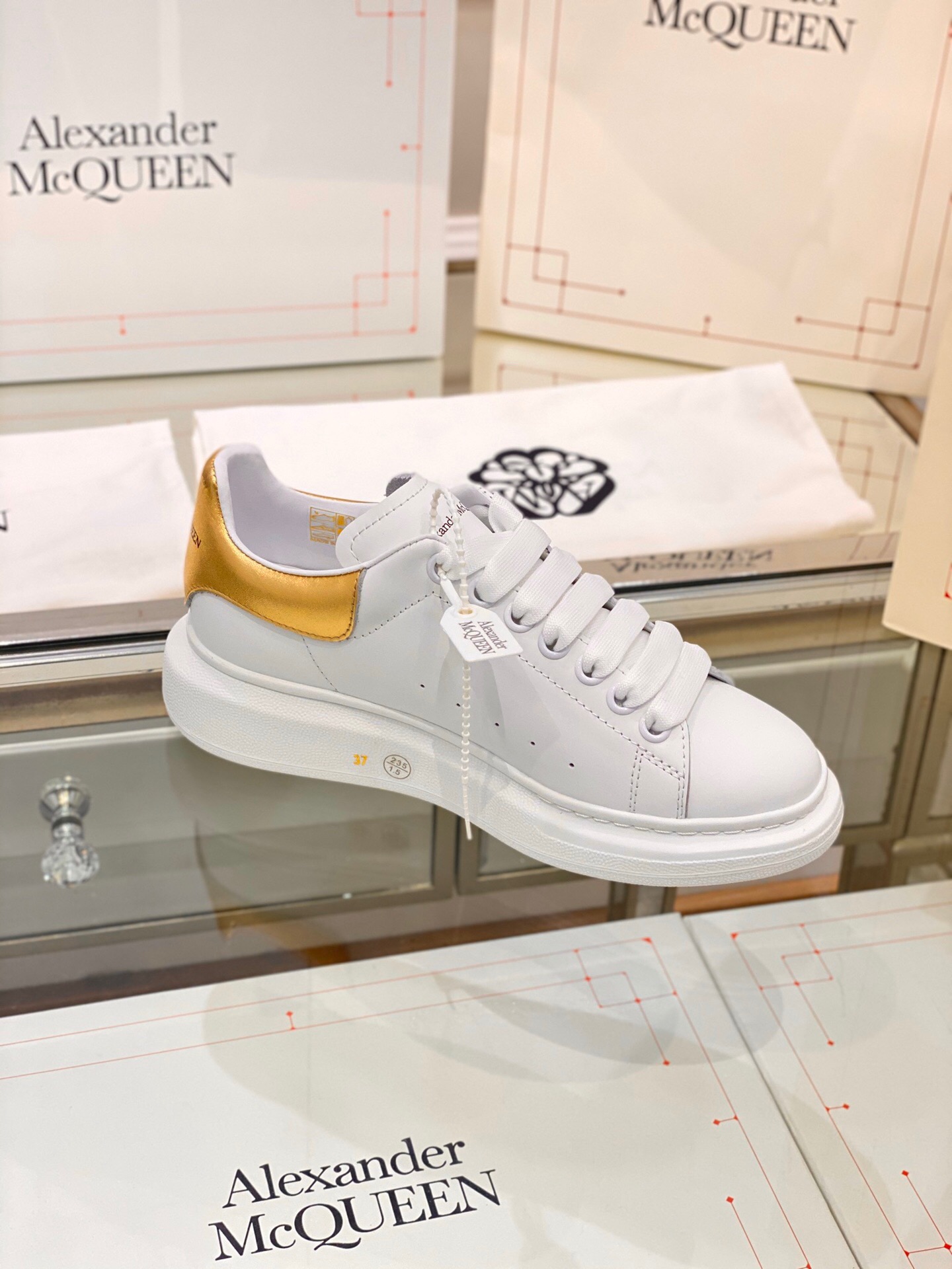 MQ shoes136