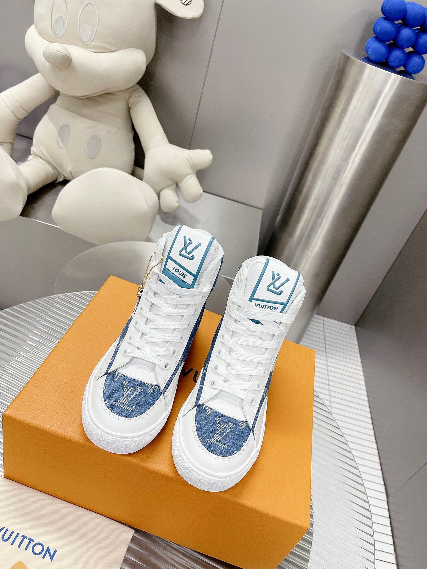 LV shoes187