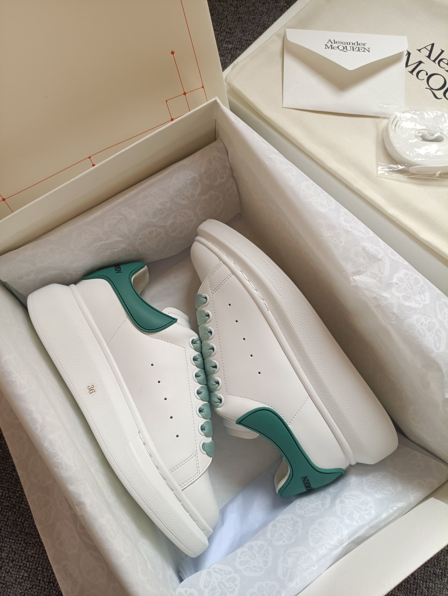 MQ shoes156