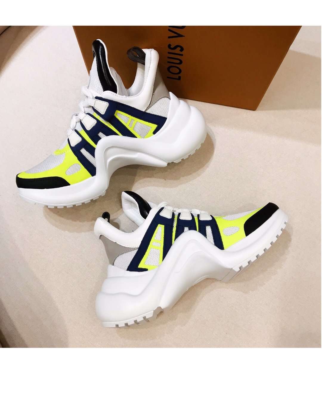 LV shoes343
