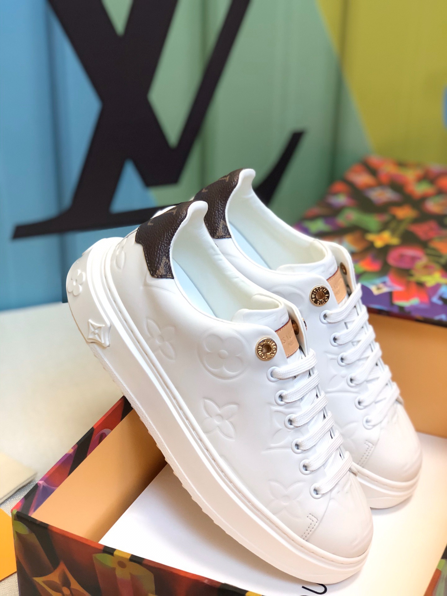 LV shoes177