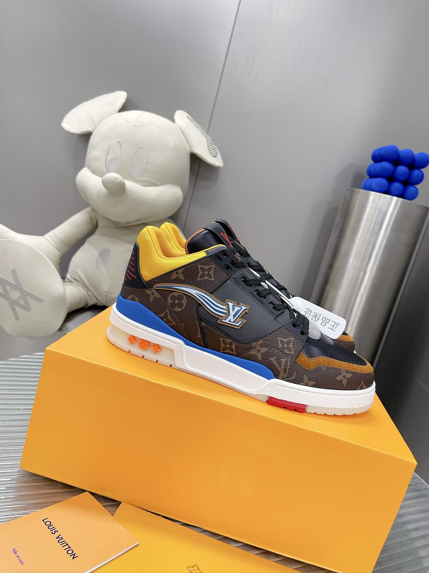 LV shoes204