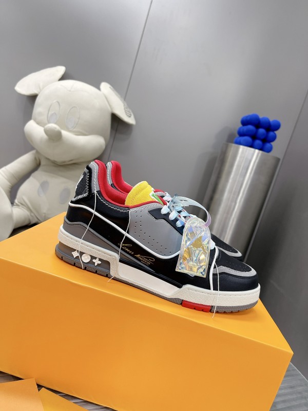 LV shoes275
