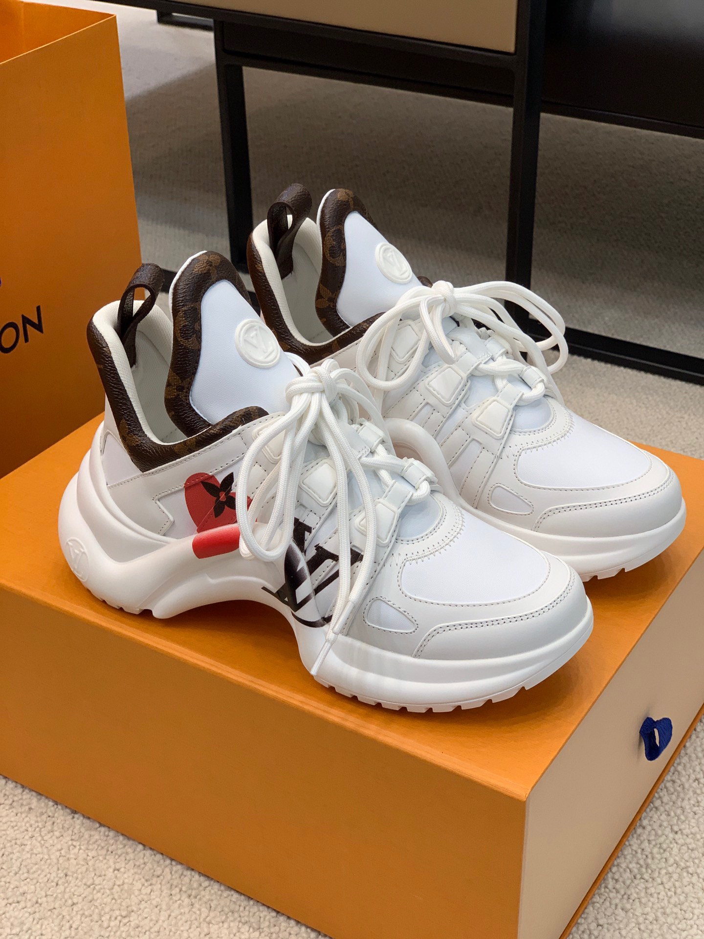 LV shoes344
