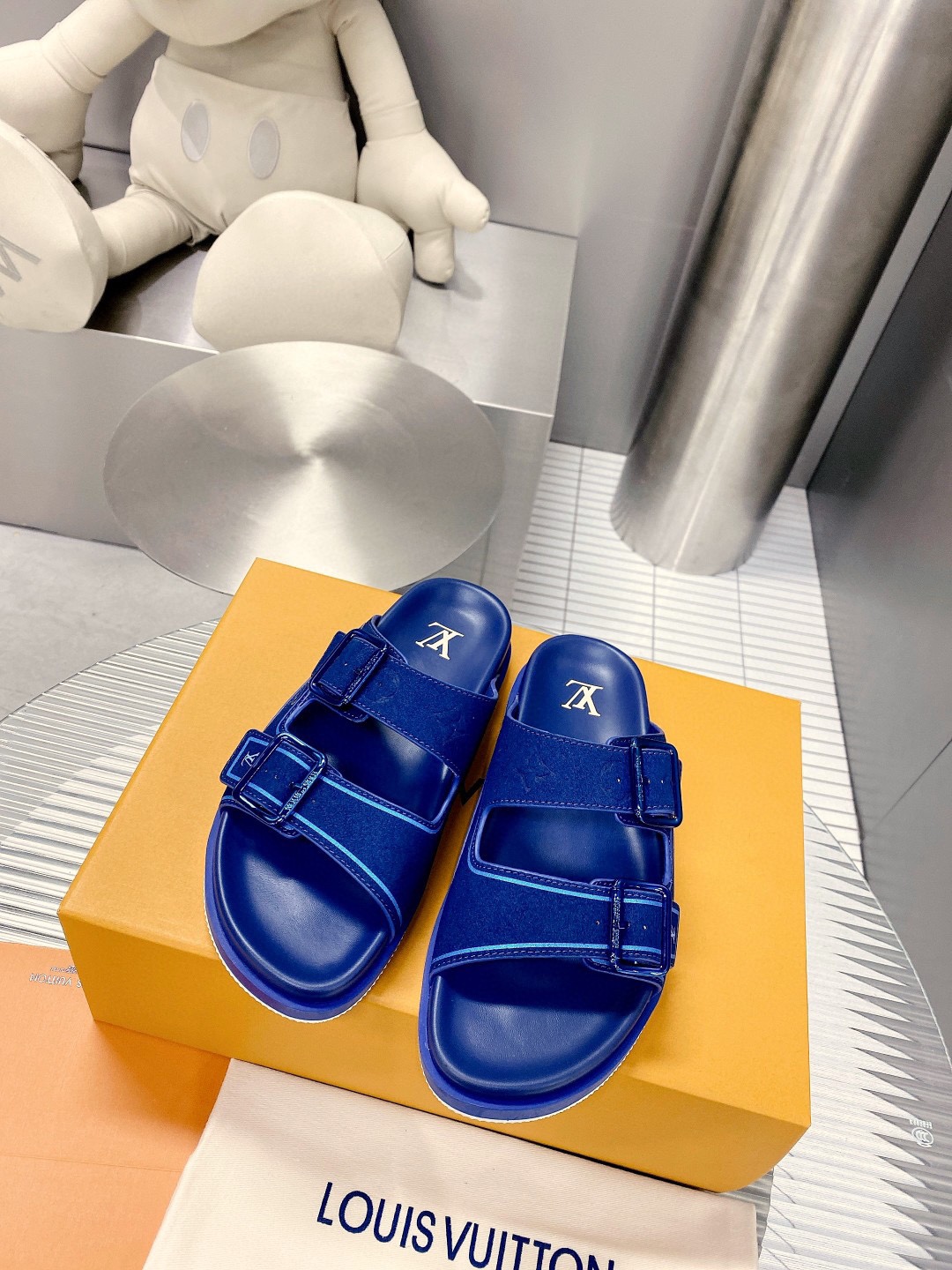 LV shoes54