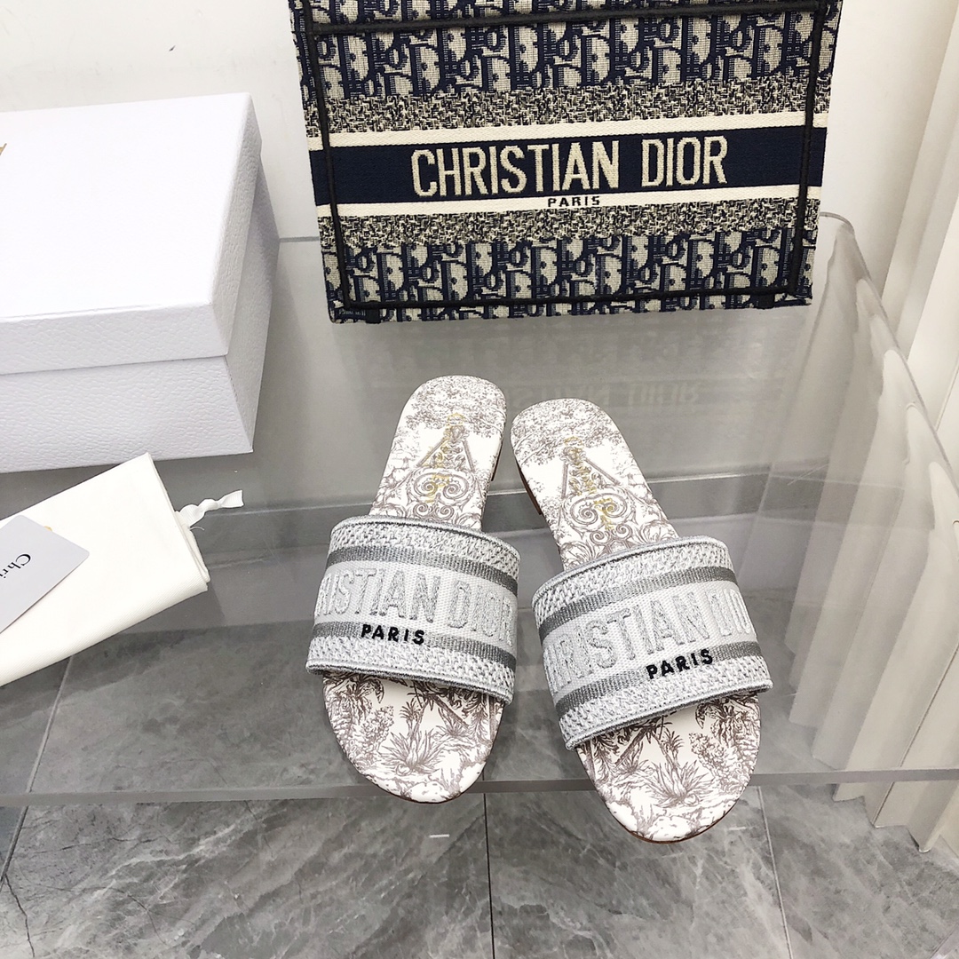 Dior shoes53