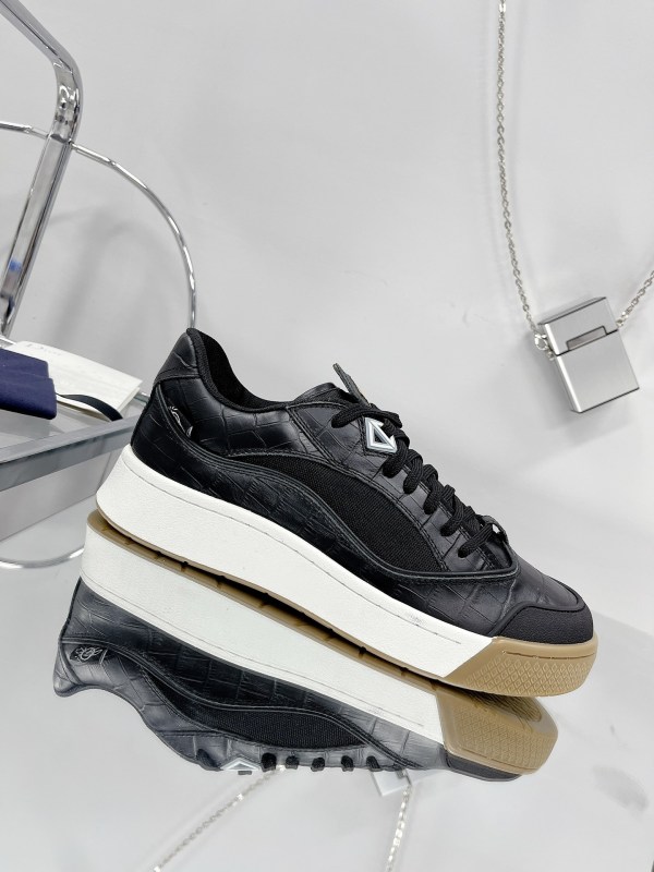 Dior shoes336