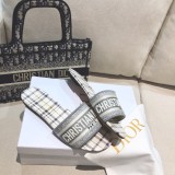 Dior shoes89