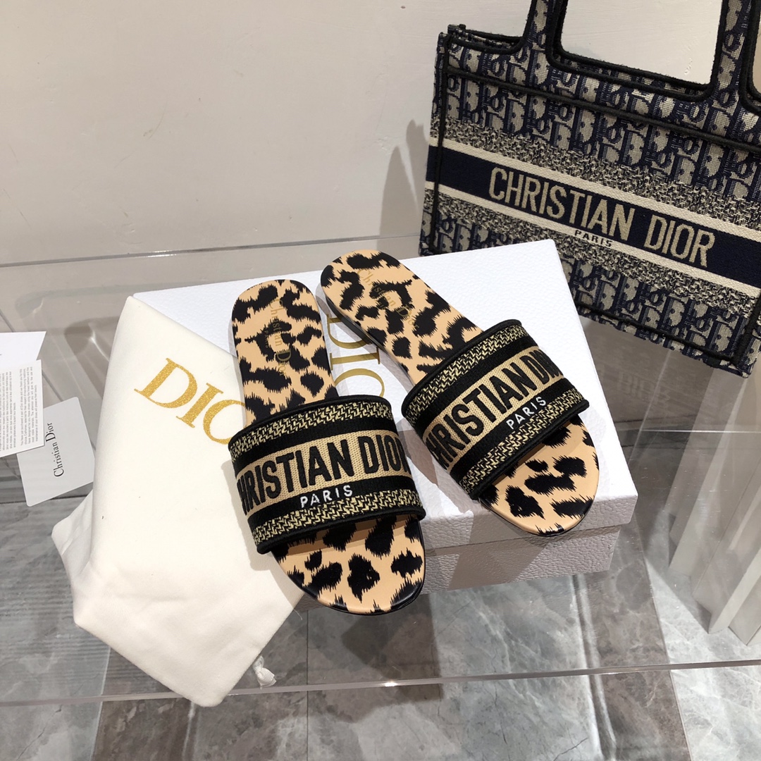 Dior shoes62
