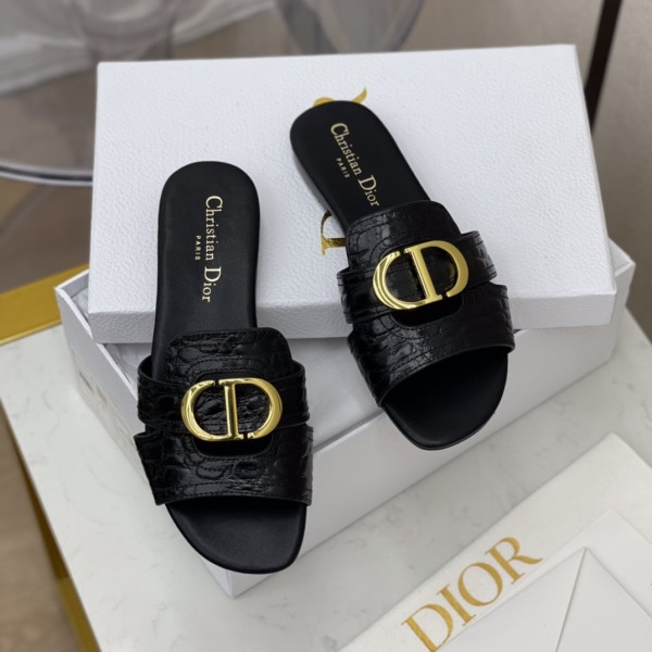 Dior shoes153