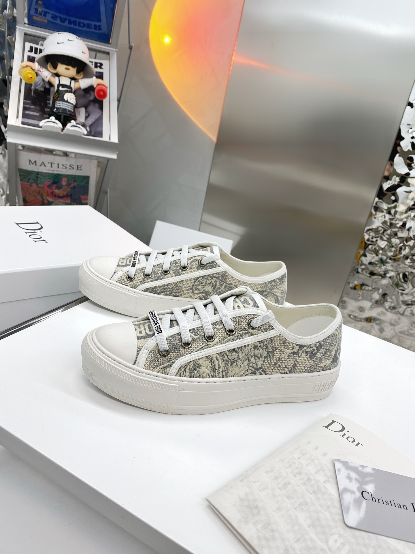Dior shoes274
