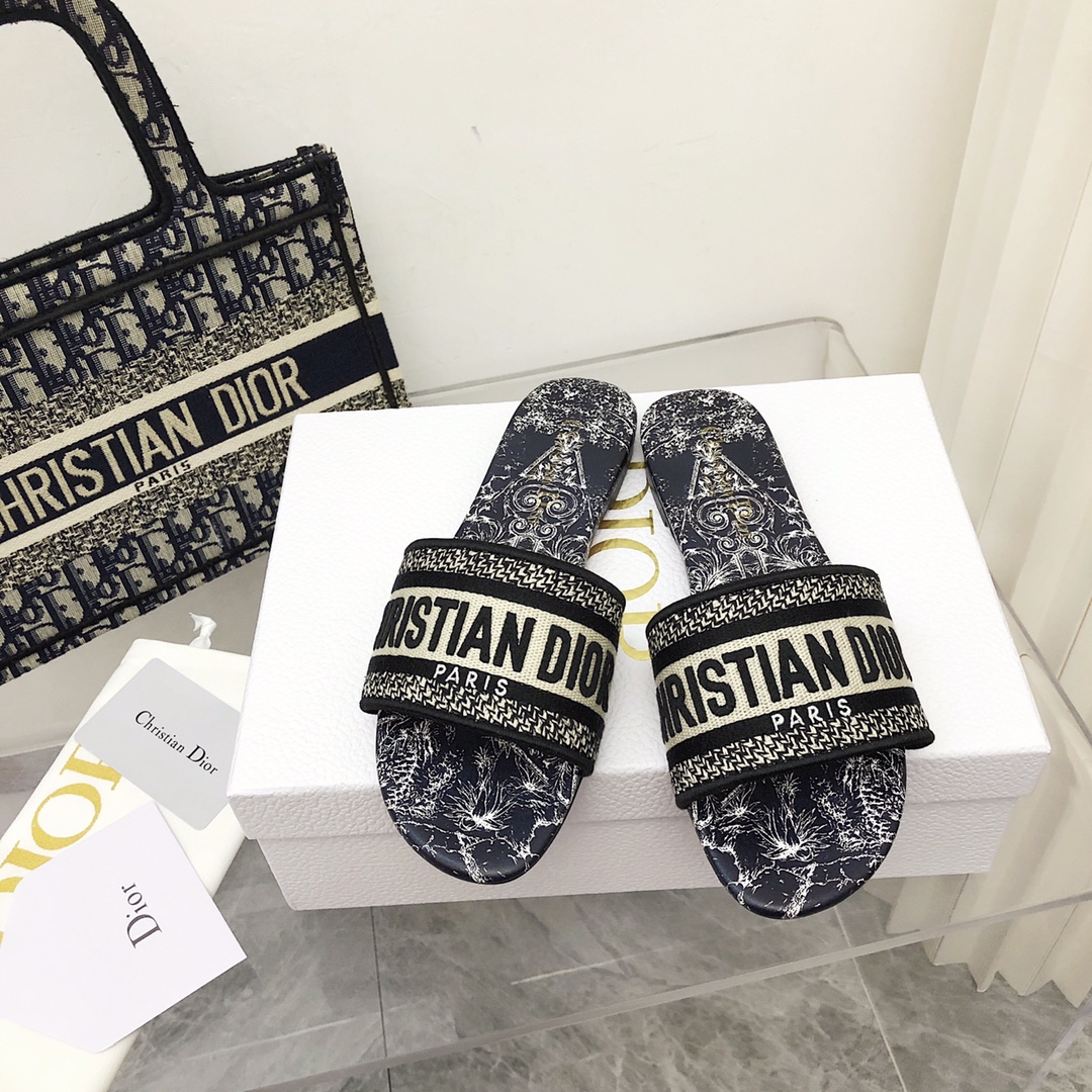 Dior shoes55