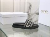 Dior shoes39