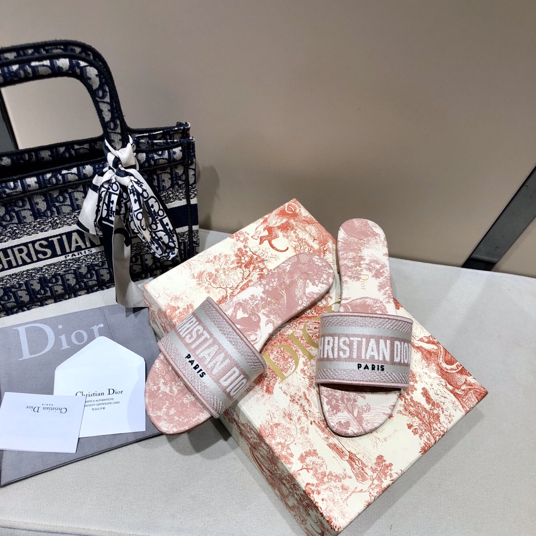 Dior shoes185