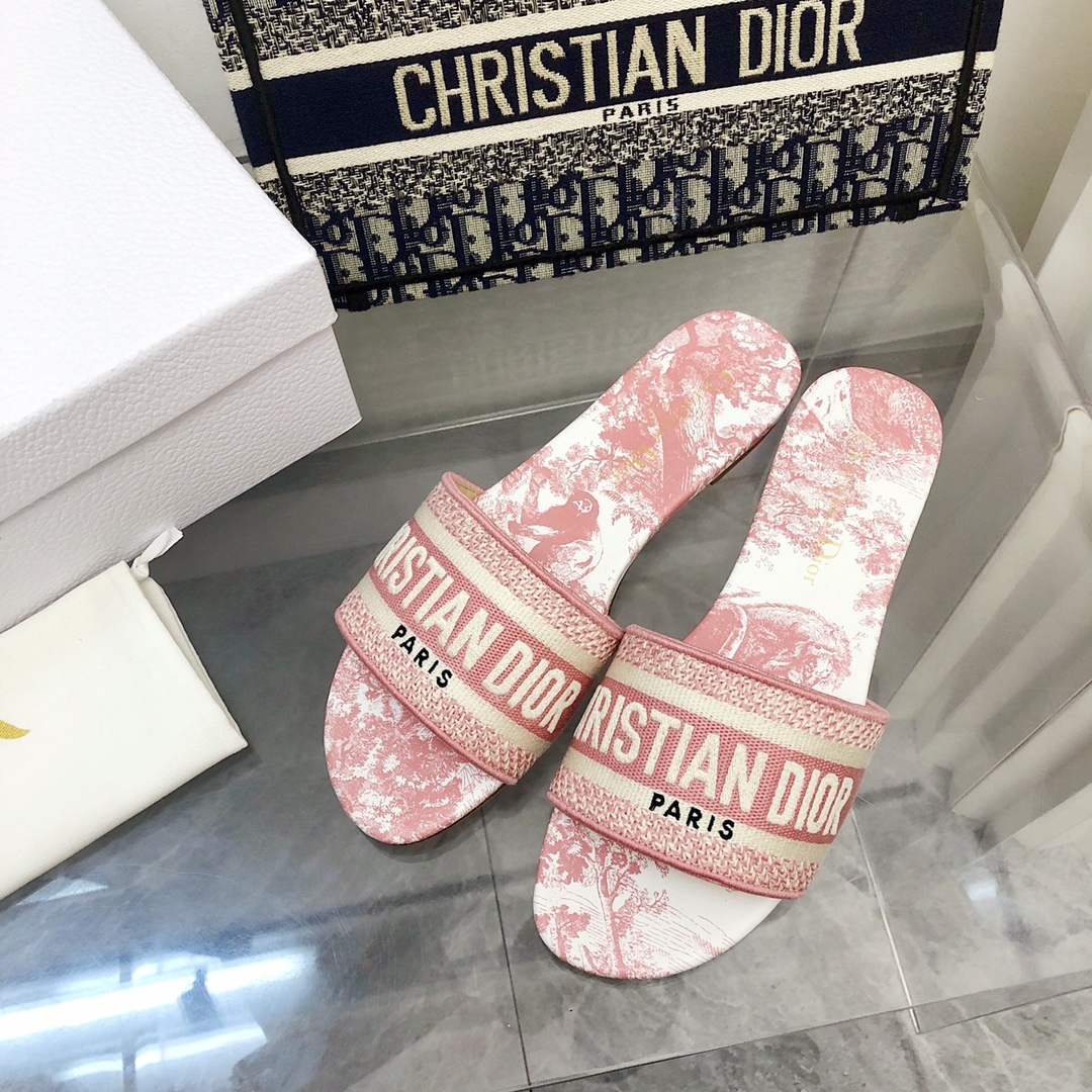 Dior shoes51