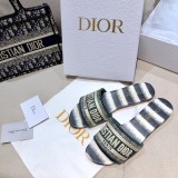 Dior shoes105