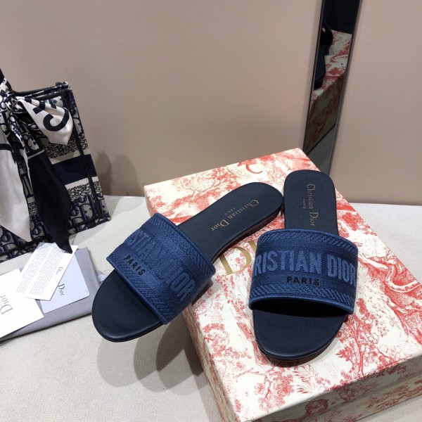 Dior shoes180