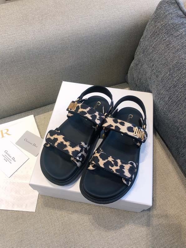 Dior shoes95