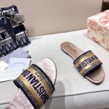 Dior shoes183