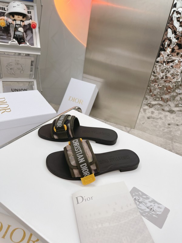 Dior shoes79
