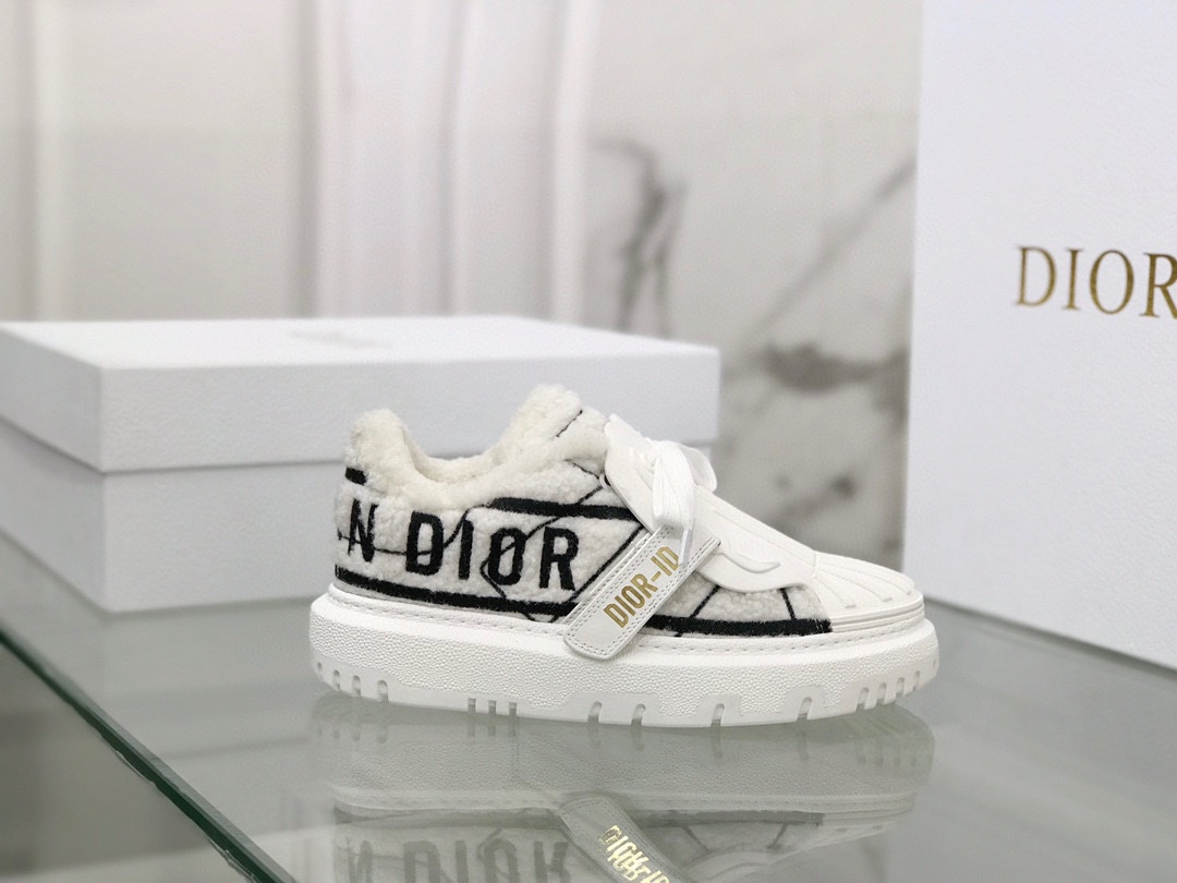 Dior shoes288