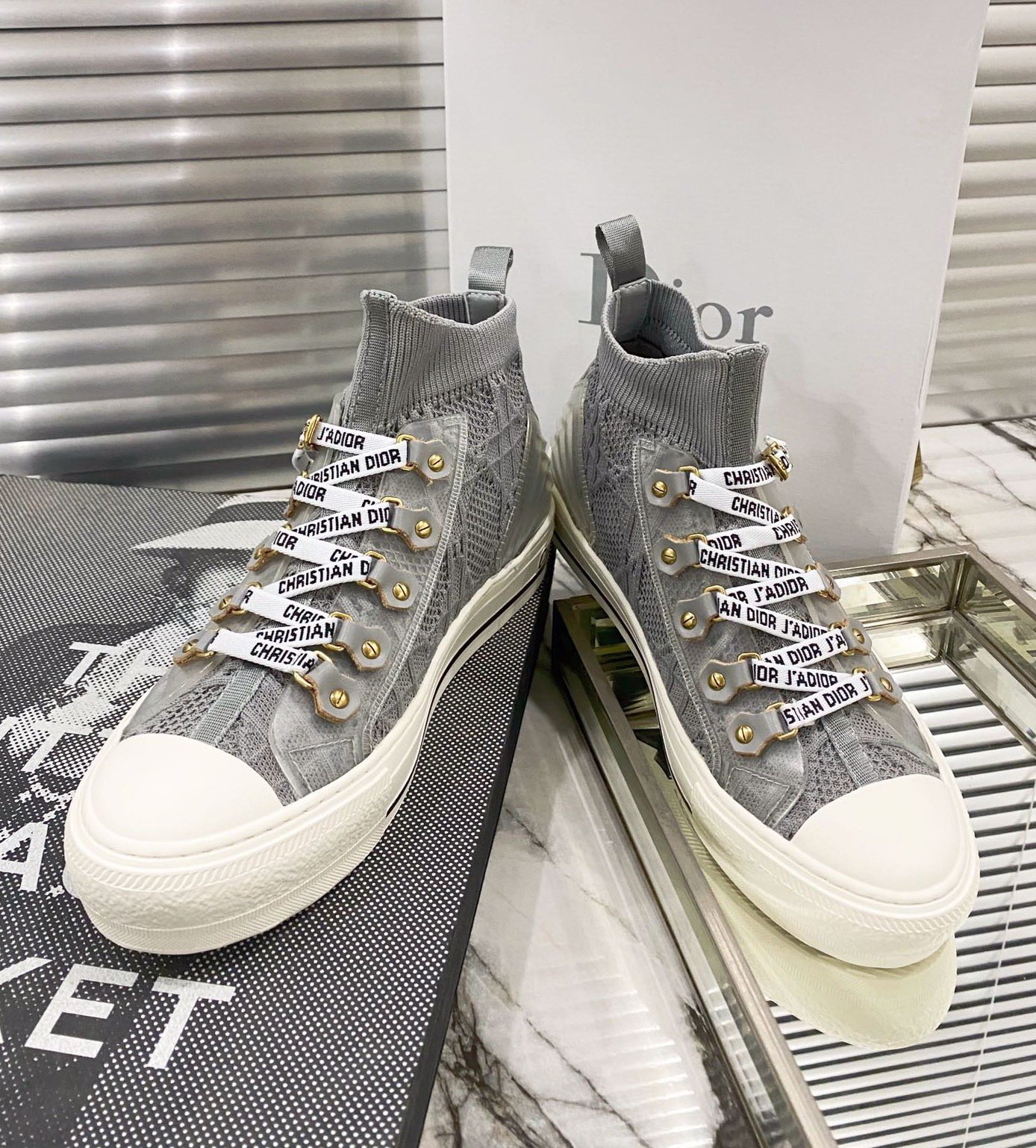 Dior shoes431
