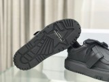 Dior shoes310