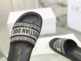 Dior shoes39