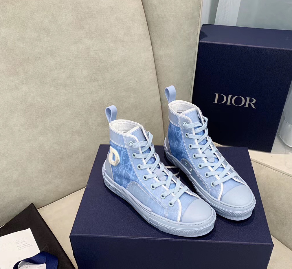 Dior shoes426