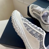 Dior shoes389