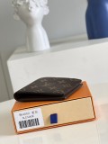 M64002