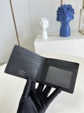 M64002
