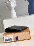 M64002