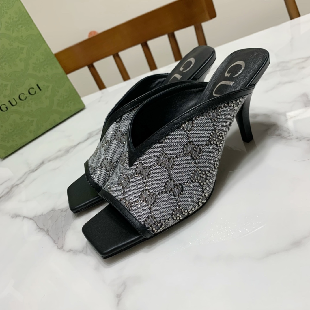 Gucci shoe1052