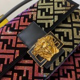 8BR600