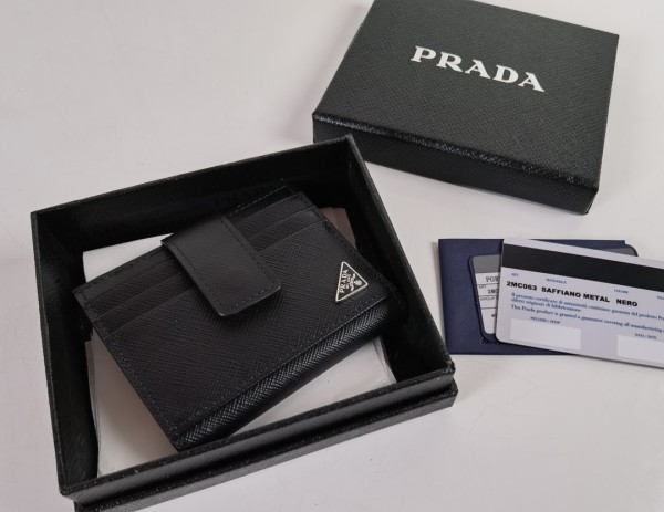 Prada wallet 16
