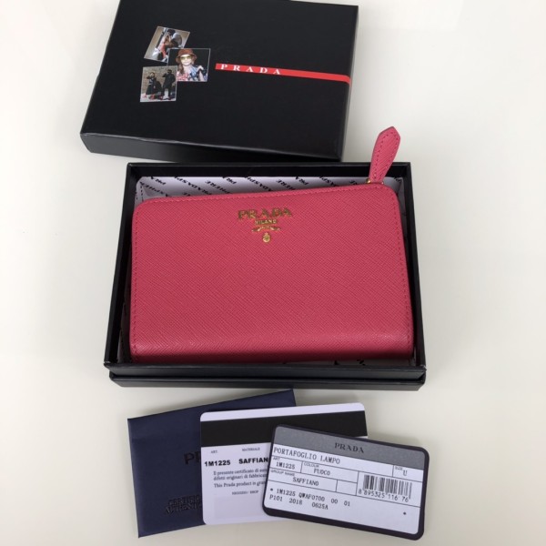 Prada wallet 35