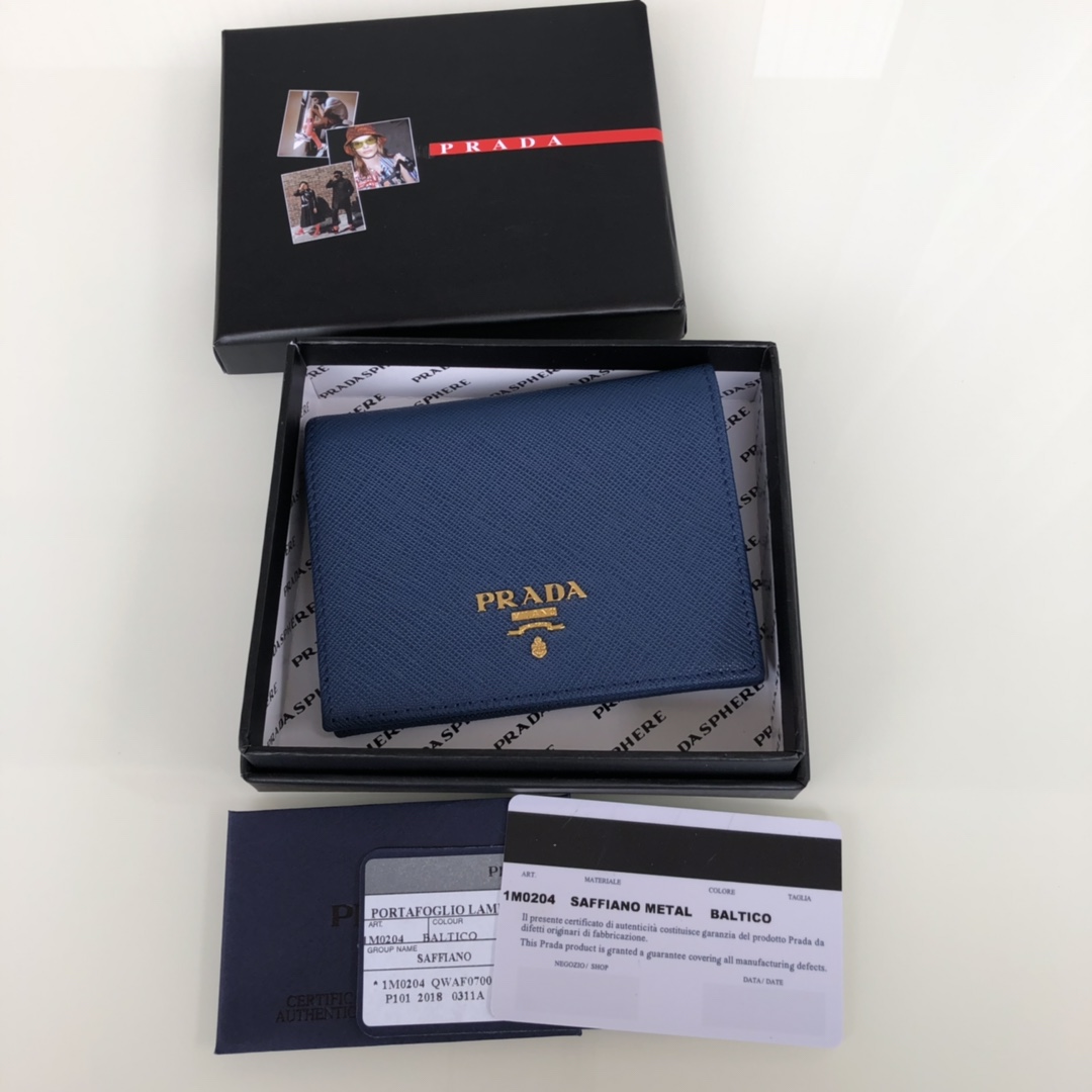 Prada wallet 30