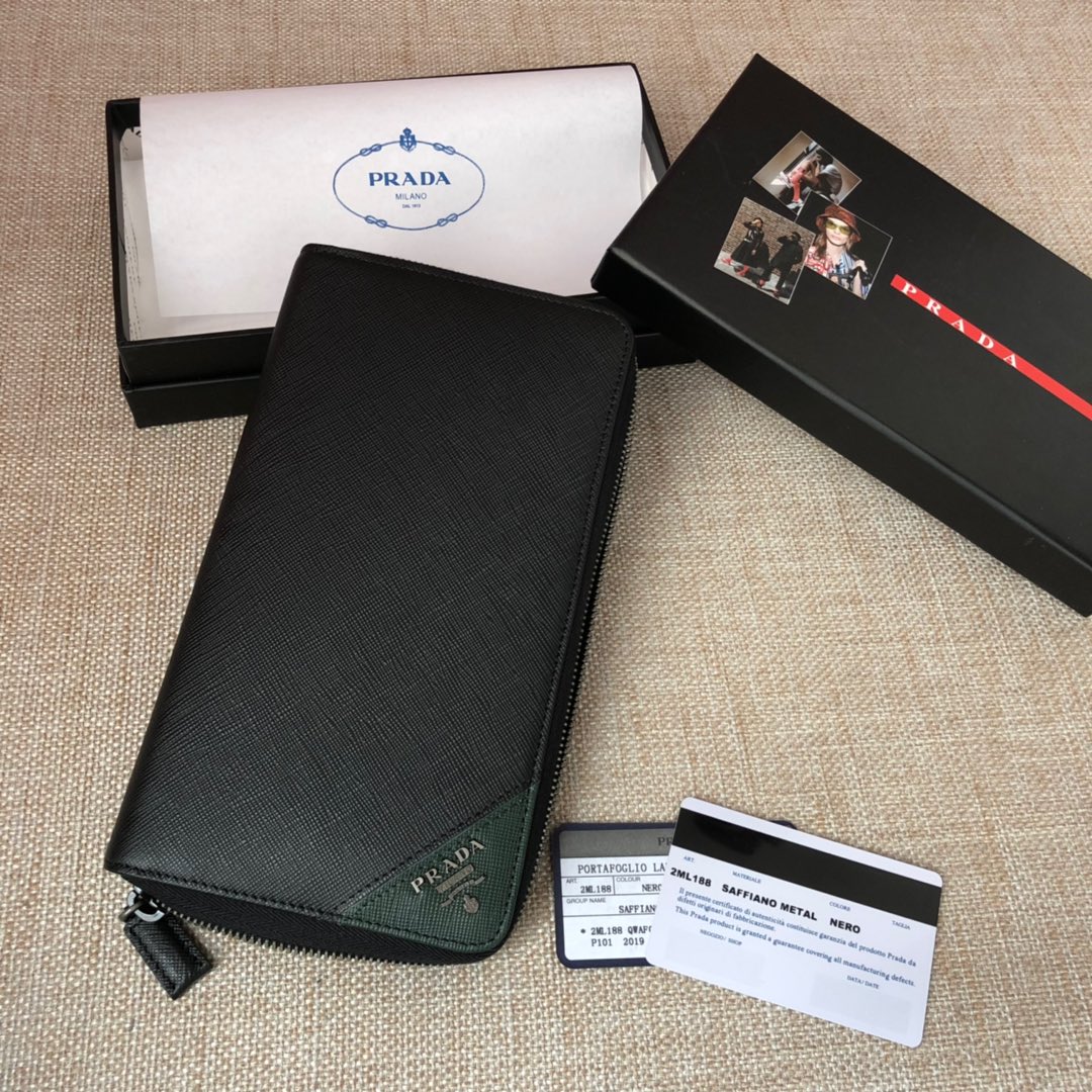 Prada wallet 128