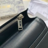 Dior wallet26