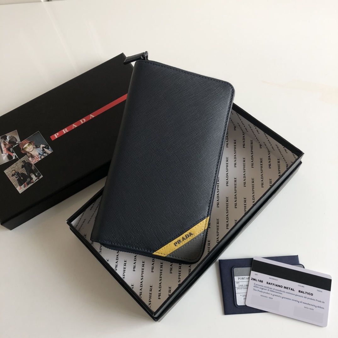Prada wallet 129