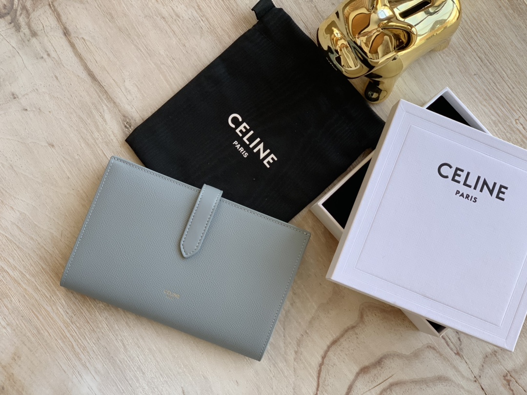 Celine wallet139