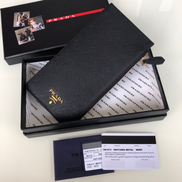 Prada wallet 19