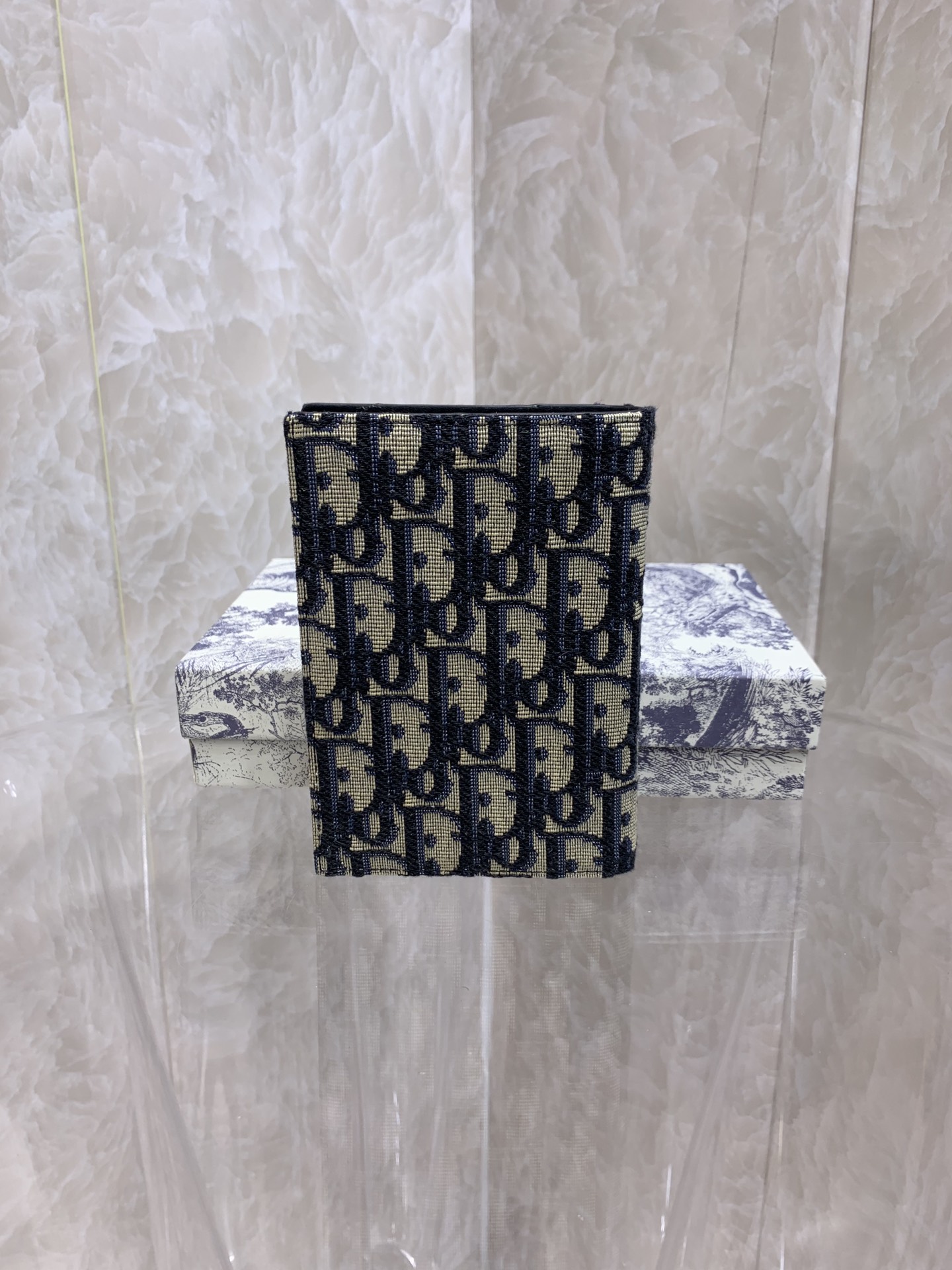 Dior wallet115