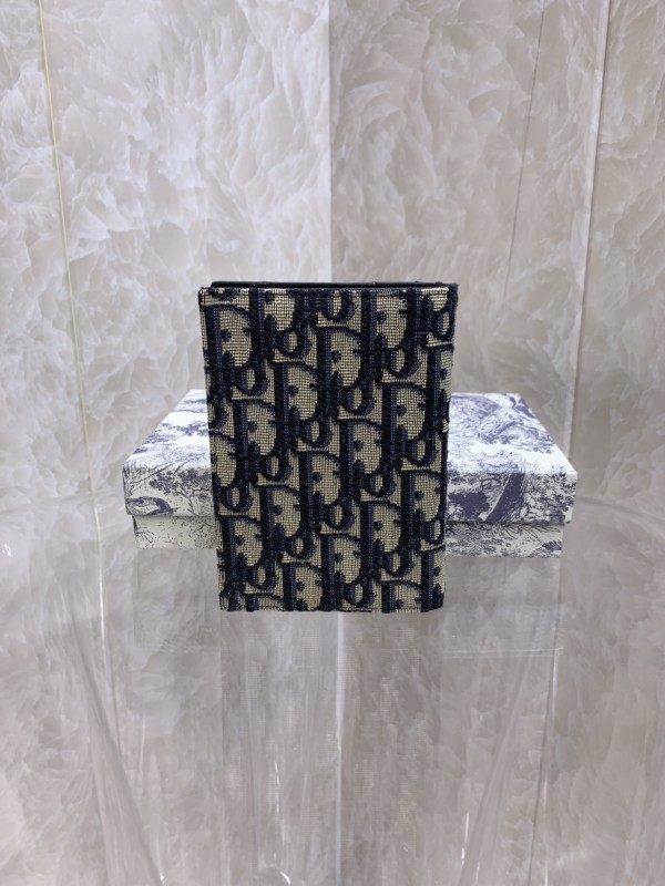Dior wallet115