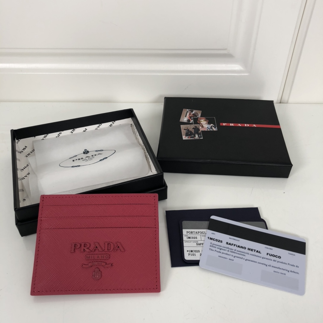 Prada wallet 22