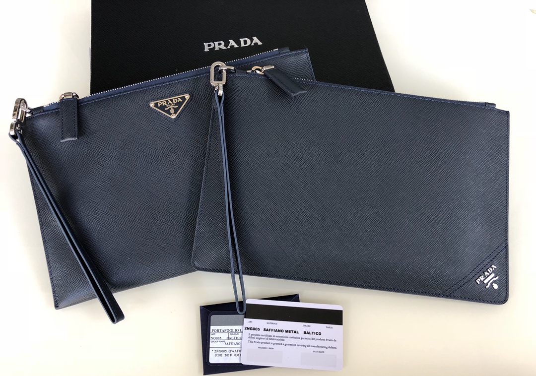 Prada wallet 109