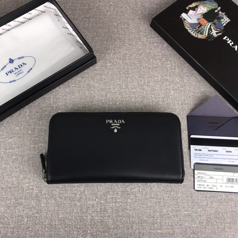 Prada wallet 91